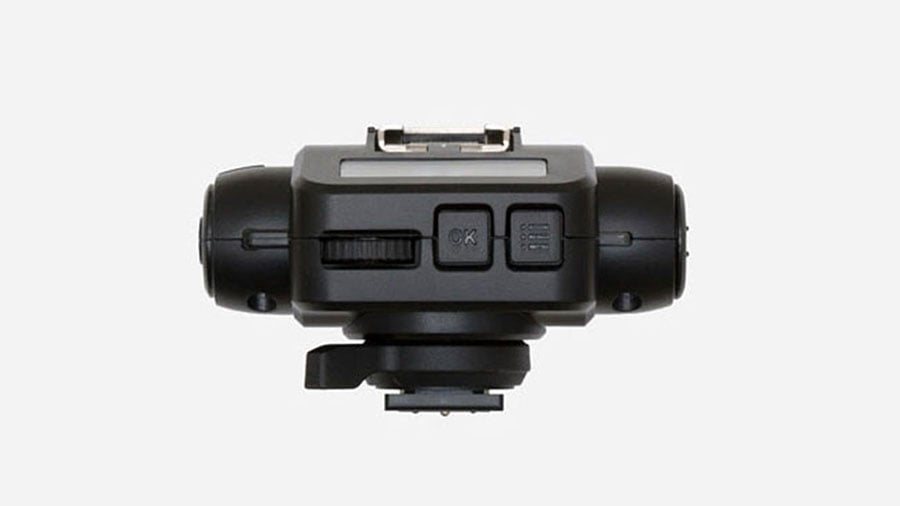 Cactus V6 可算是現時市面上最百搭的引閃器，可以同時支援 Canon、Nikon、Olympus、Panasonic 同 Pentax 的閃燈遙控輸出及引閃。剛剛 Cactus 就為 V6 推出第二代新版本，加入了高速同步功能，並且新增 Sony 版本。