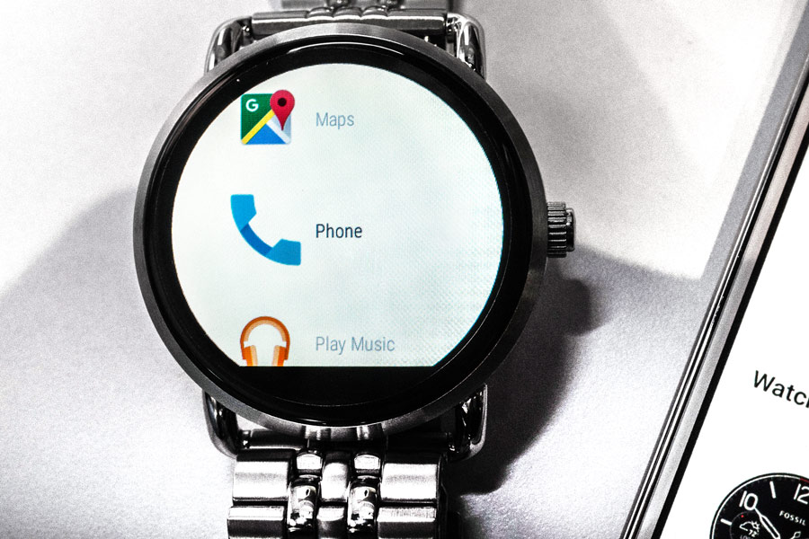 手錶品牌 Fossil 去年推出首款 Android Wear 智能手錶 Q Founder，而今日再添兩名新成員 Q Wander 及 Q Marshal，分別是女裝錶和男裝錶；相比起上一代有明顯的改良。