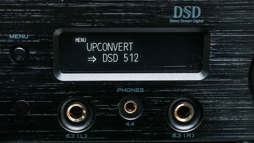 近年愈來愈多朋友玩耳機，連帶周邊器材都愈來愈受歡迎，TEAC 之前推出的 UD-503 就是其中一款好受用家喜愛的 USB 解碼連耳擴。今次新推出的 UD-505 改用了全新的解碼晶片，支援 32bit/768kHz 及 DSD 22.6MHz 音訊，並且加入了新興的 4.4mm 平衡端子，可以話係一次幾全面的升級，不過價錢亦都比上代 UD-503 初推出時貴了一點，究竟用家應該點揀？今次就同大家詳細測試同比較一下。