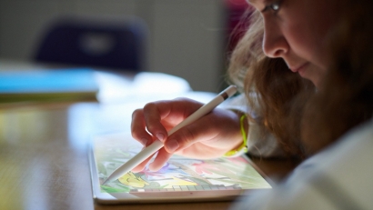 平價新 iPad 登場　追加支援 Apple Pencil