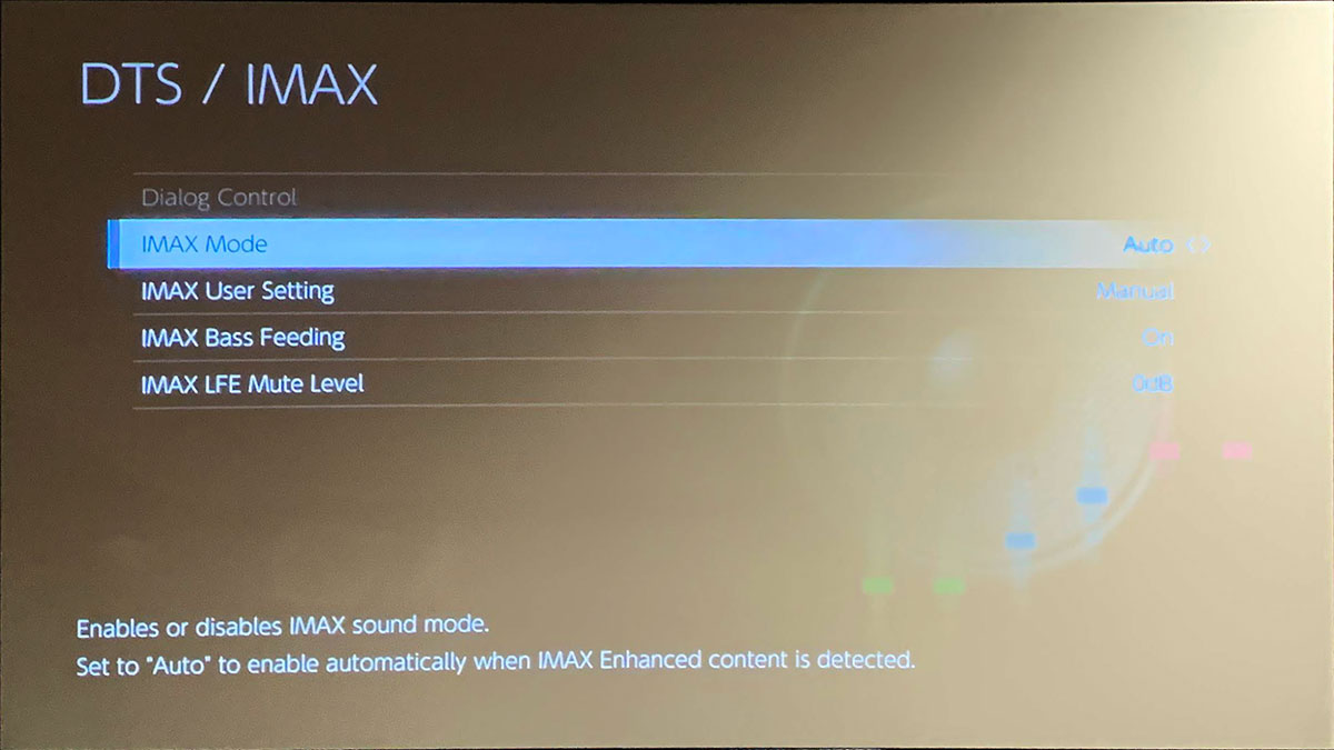 Pioneer 最新推出的 9.2 聲道 AV 擴音機 SC-LX704 今次帶來了很多新功能和設計，讓用家無論睇戲、聽歌都有更好的體驗。新機今次更支援 IMAX Enhanced，可以令家庭影院獲得更震撼的音效。而本來已經十分完善的音樂功能就加入 Roon 的支援，讓用家可以更方便播放高質素音樂串流，加上新增的音訊專用模式以及 AV 直通模式，令到 SC-LX704 在影、音兩方面都有更好表現。