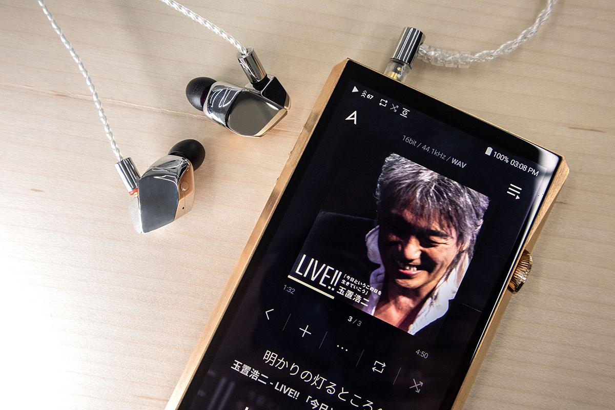 日本耳機品牌 Final 早前推出的 B 系列入耳式耳機，定位在中低階市場，得到不錯的口碑。今次輪到高階型號，最新作品 A8000 是全球首款用上純鈹單元的入耳式耳機。