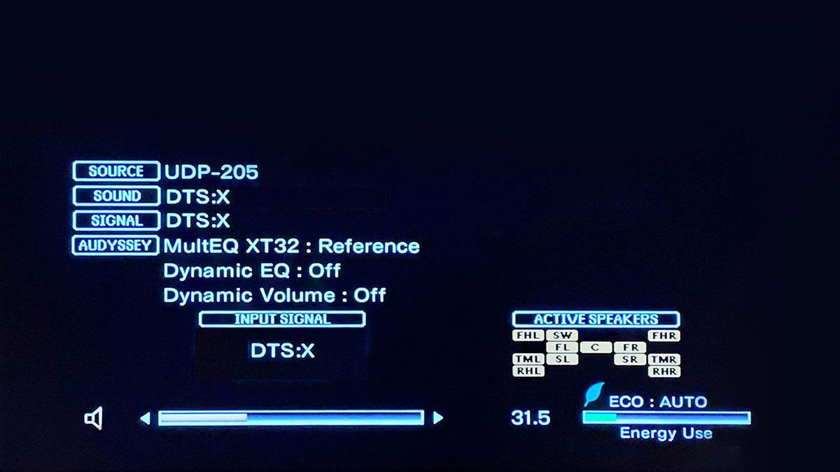 Marantz 的 A/V 擴音機一向都適合影音和音響「兩棲」的用家，除了環繞聲效的表現之外，獨有的 Marantz 音色聽歌效果也相當不錯。今次測試的 SR8015 則是 Marantz 今年推出的旗艦型號，具備 11.2 聲道放大、13.2 聲道處理，並且支援了最新的 DTS:X Pro 3D 音效格式。今次就率先測試這款 DTS:X 的增強版音效表現到底如何，也會測試一下 SR8015 的影碟和音樂播放效果。