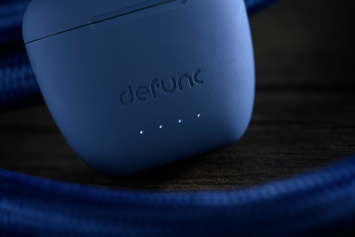 瑞典品牌 Defunc 最近重新整理產品線，並一口氣推出 3 款真無線耳機，分別是 True Audio、True Entertainment 及 True Sport，每一款都有明確定位，分成 「聽歌」、「娛樂」及「運動」，直接從名字就知道產品的受眾方向，方便用家純粹以功能來選擇合適自己的耳機。