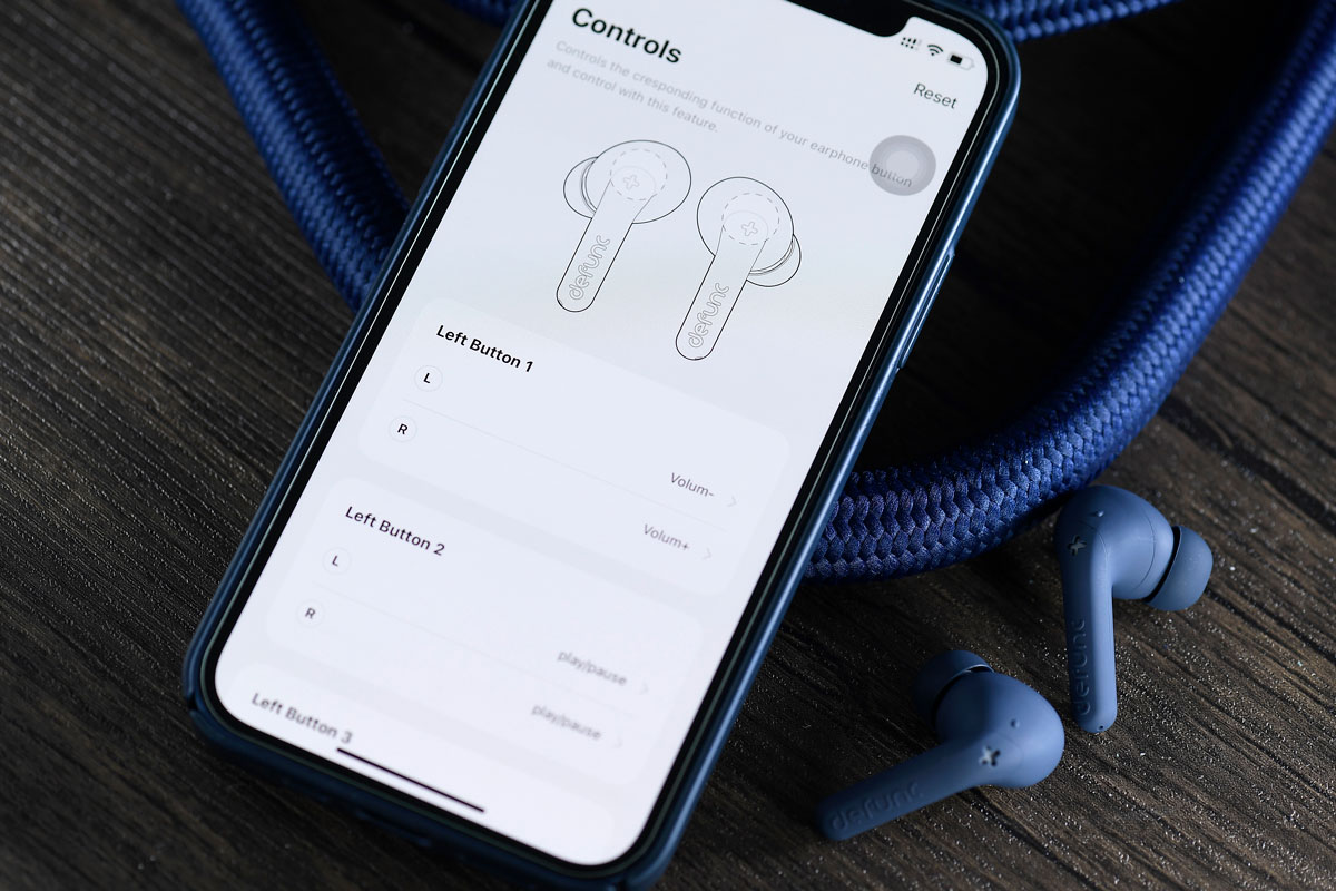 瑞典品牌 Defunc 最近重新整理產品線，並一口氣推出 3 款真無線耳機，分別是 True Audio、True Entertainment 及 True Sport，每一款都有明確定位，分成 「聽歌」、「娛樂」及「運動」，直接從名字就知道產品的受眾方向，方便用家純粹以功能來選擇合適自己的耳機。