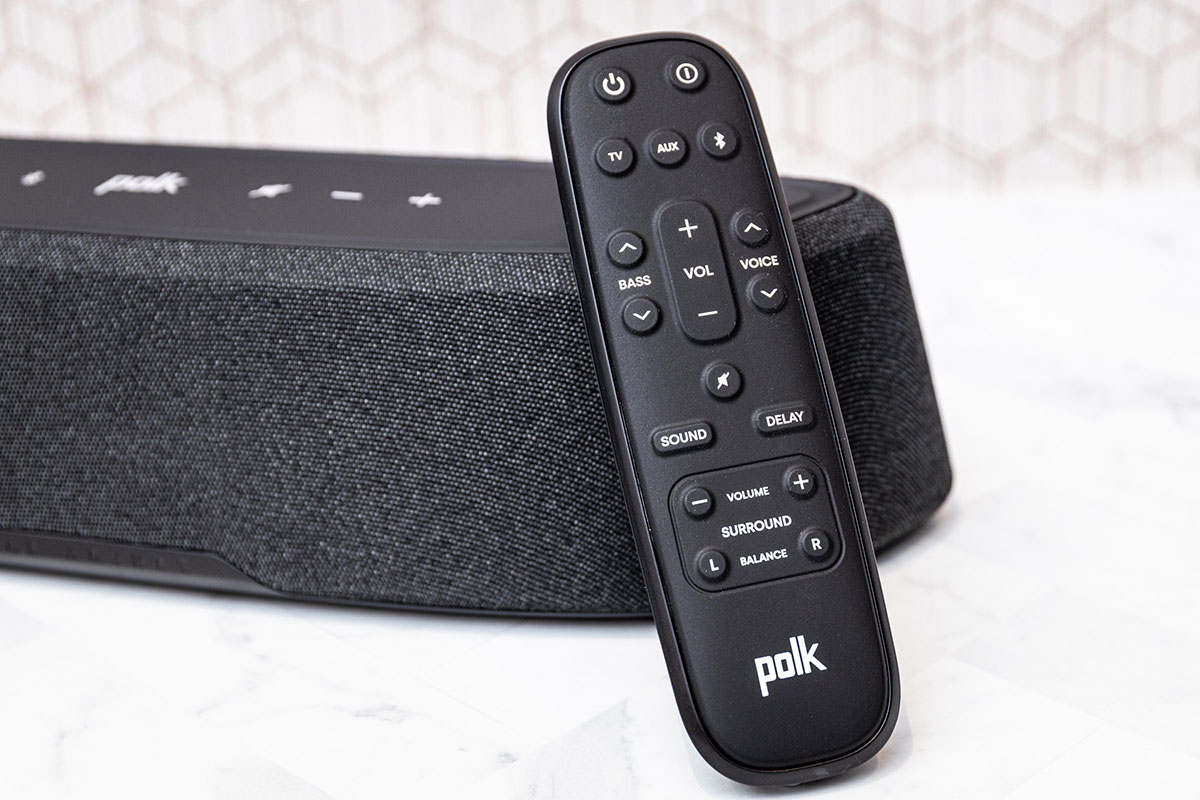 Polk Audio 之前推出的 MagniFi Mini 可算是其中一款音質表現最好的迷你 Soundbar，今次最新推出的 MagniFi Mini AX 在保持原有小巧體型之下，設計更加簡潔有型，而且加入了 Dolby Atmos 和 DTS:X 的 3D 音效，HDMI 也升級支援 eARC，還有 AirPlay 2 和 Chromecast 的齊全網絡音樂串流功能。