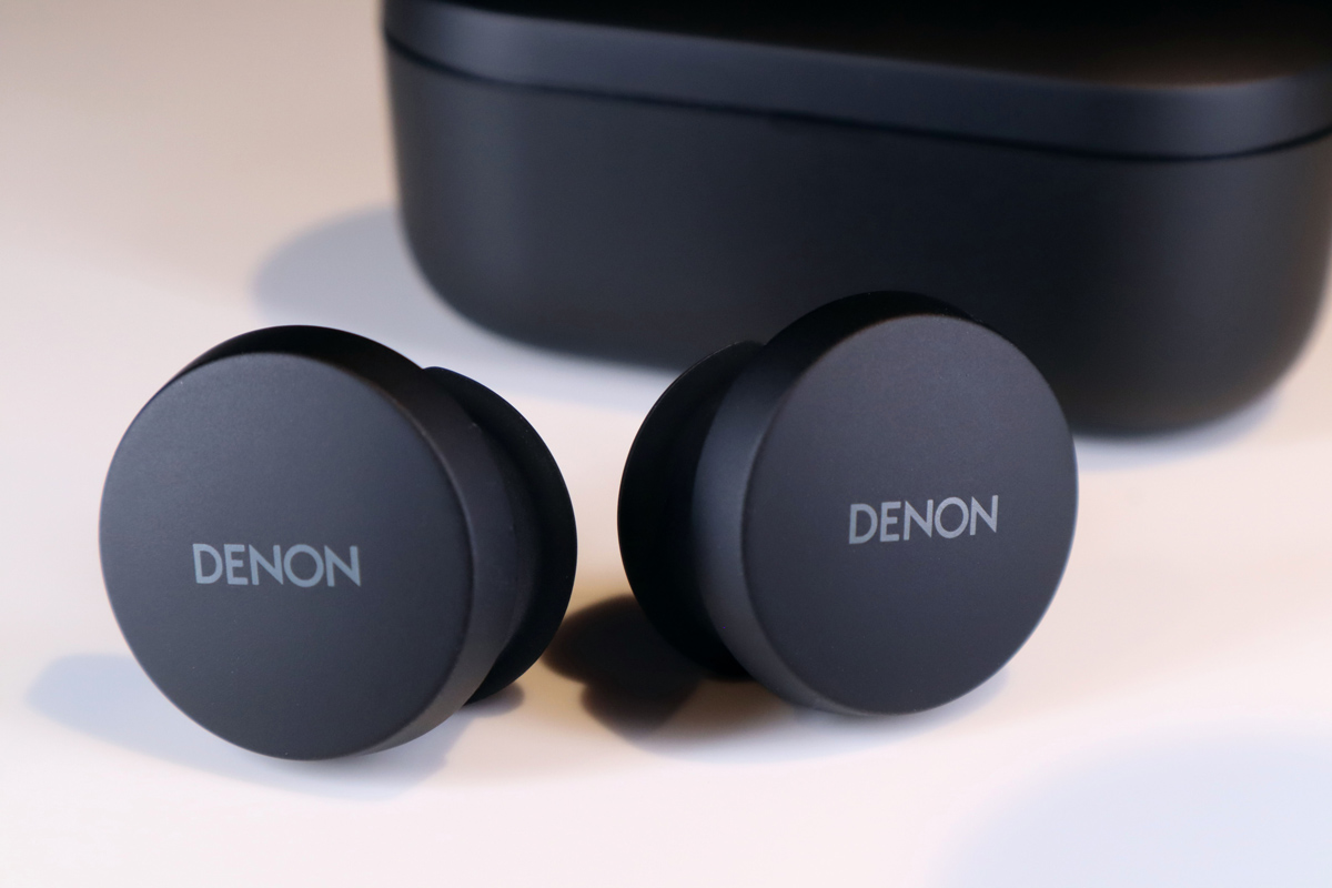 Denon 推出全新 PerL 系列真無線耳機，分別有 PerL Pro 和 PerL，兩款均引入 Masimo 自適應聲學技術，自主測量和適應用家聽覺，創建你獨特的聽力檔案，提供真正定制的個人化聲音。