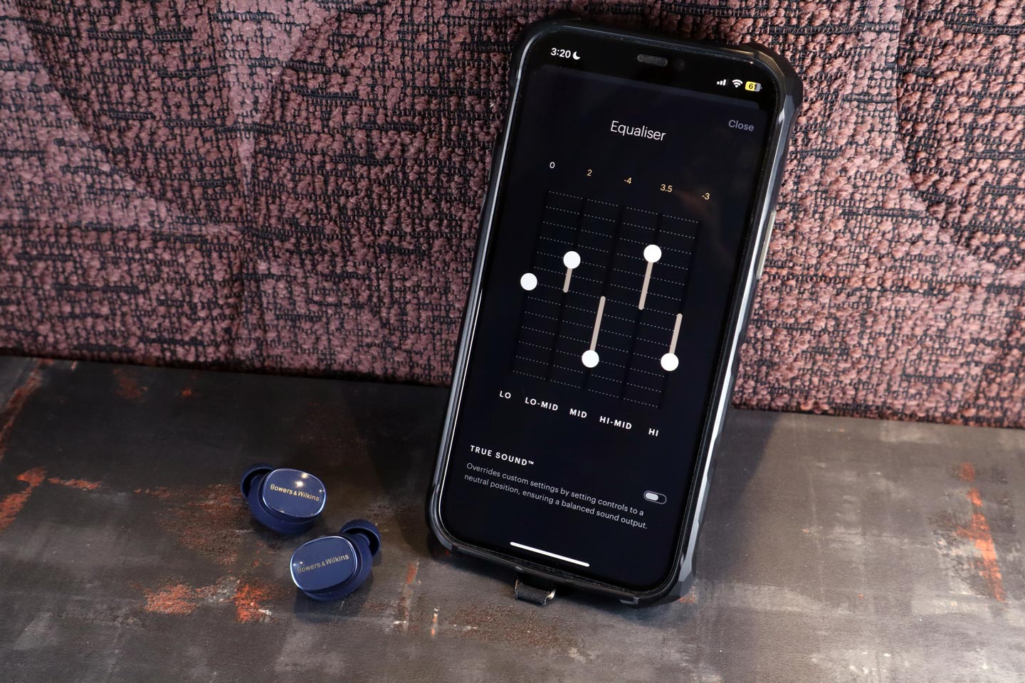 Bowers & Wilkins 今天（21/8）在尖沙咀的「Bowers & Wilkins Experience Shop」發佈了新一代真無線耳機 Pi8 和 Pi6。在內的單元技術源自於其頭戴式耳機 Px8 和 Px7 S2，實現了真正的 Hi-Fi 音質標準。