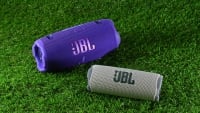 【評測】JBL Charge 6 & Flip 7：引入 AI 帶來更雄厚音效