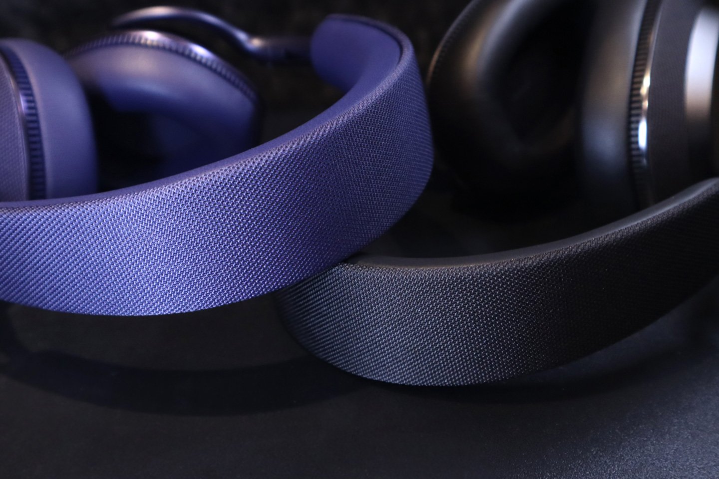 Bowers & Wilkins 在今日（4 月 30 日）於香港舉行的發佈會上，推出了全新的 Px7 S3 頭戴式無線降噪耳機。作為該系列的第 4 代產品，Px7 S3 在性能和設計上都達到了相當成熟的水平，旨在為用家提供卓越的音質、舒適度和降噪效果。