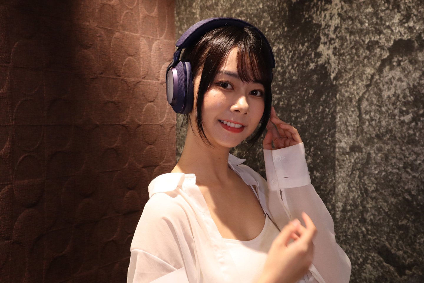 Bowers & Wilkins 在今日（4 月 30 日）於香港舉行的發佈會上，推出了全新的 Px7 S3 頭戴式無線降噪耳機。作為該系列的第 4 代產品，Px7 S3 在性能和設計上都達到了相當成熟的水平，旨在為用家提供卓越的音質、舒適度和降噪效果。