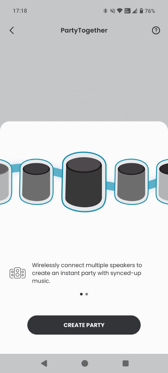 Harman Kardon Soundsticks 系列透明喇叭可算是其中一套最經典的桌面喇叭，甚至被享譽全球的紐約現代藝術博物館（MoMA）永久收藏。弧形透明的機身設計型格獨特，除了是喇叭，也是少有被載入設計史冊的工業藝術傑作之一。今次這個經典系列終於迎來了新一代， Soundsticks 5 加入了更強的聲效、更幻彩的燈光，還有更豐富連接。究竟除了外形之外，實際的聆聽和操作體驗如何，今次就詳細測試一下。