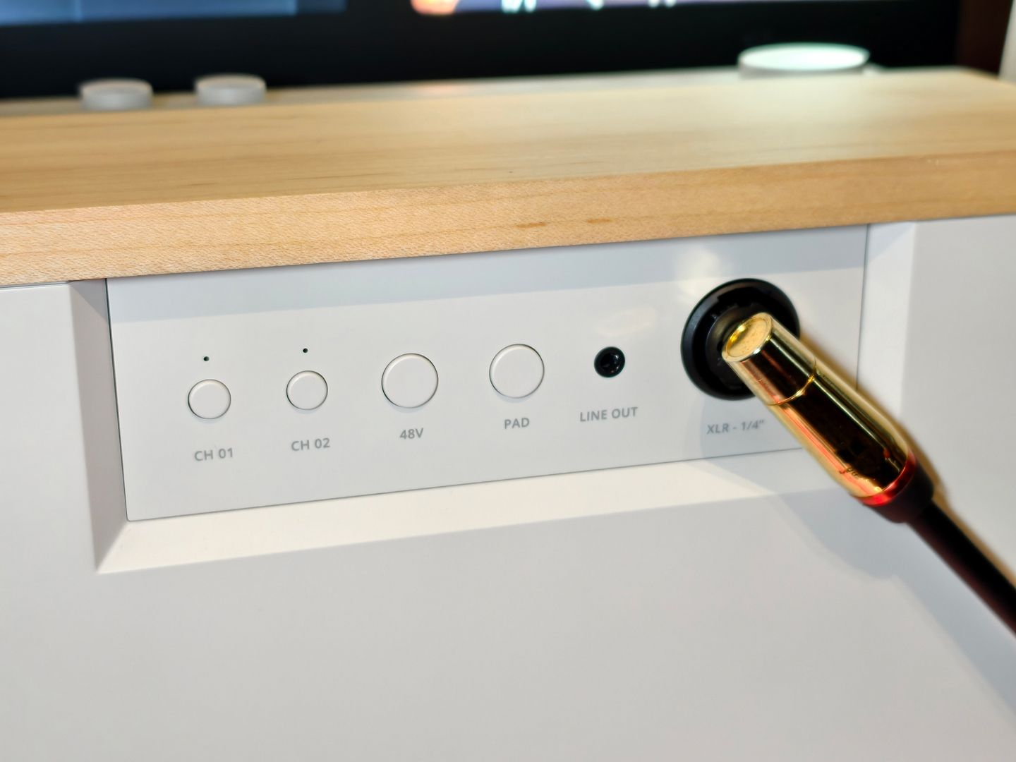 美國品牌 Fender Audio 近日帶來兩款備受注目的新品&mdash;&mdash;首款主動式降噪頭戴藍牙耳機 MIX，以及多功能藍牙喇叭系列 ELIE 6 和 ELIE 12。這些產品不僅延續品牌逾 70 年的音樂精神，更在設計與功能上各有特色，為用家帶來不同的聆聽享受。
