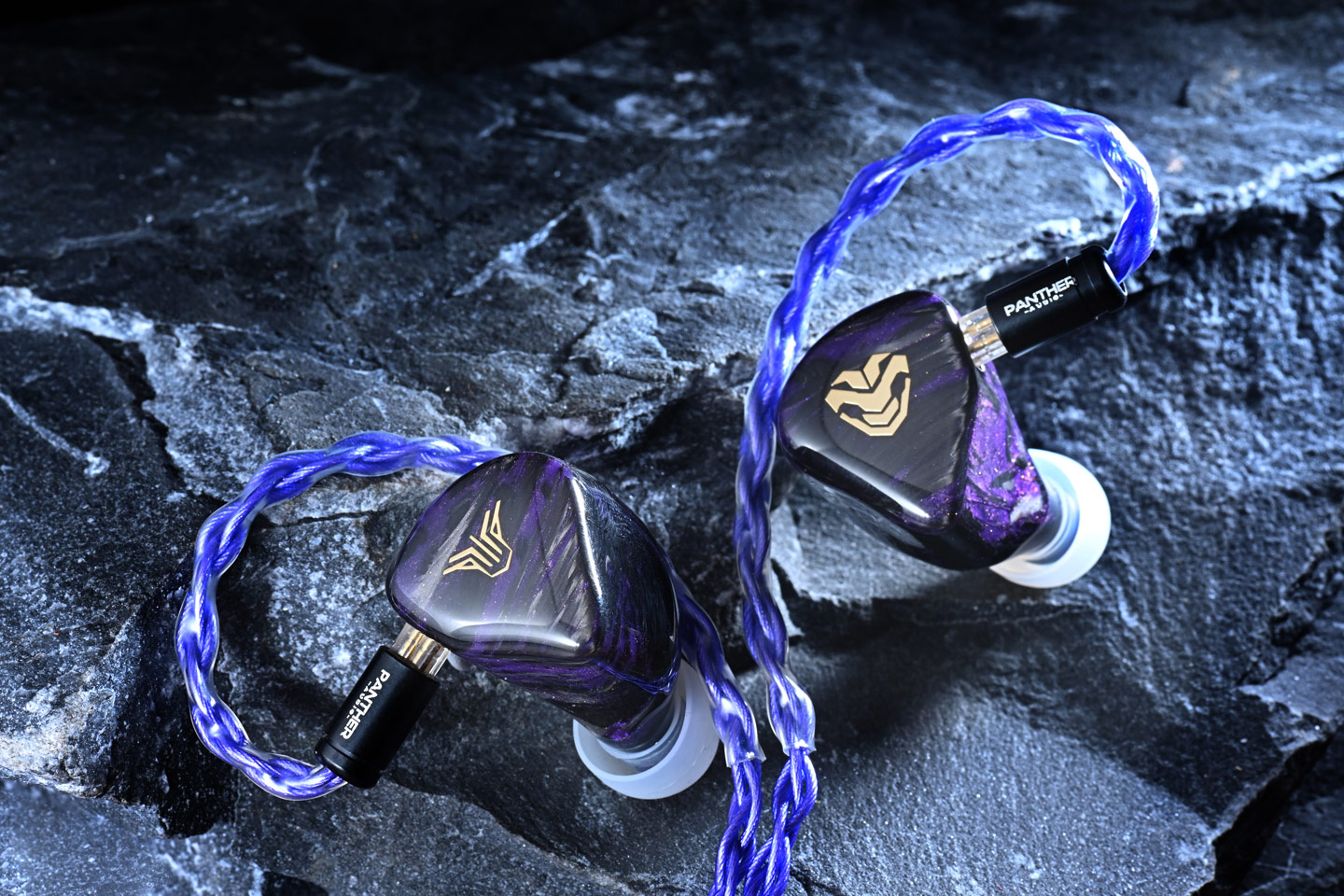 【評測】Panther Audio Luminis DH4：釋放深淵低頻，中階入門的圈鐵新選擇
