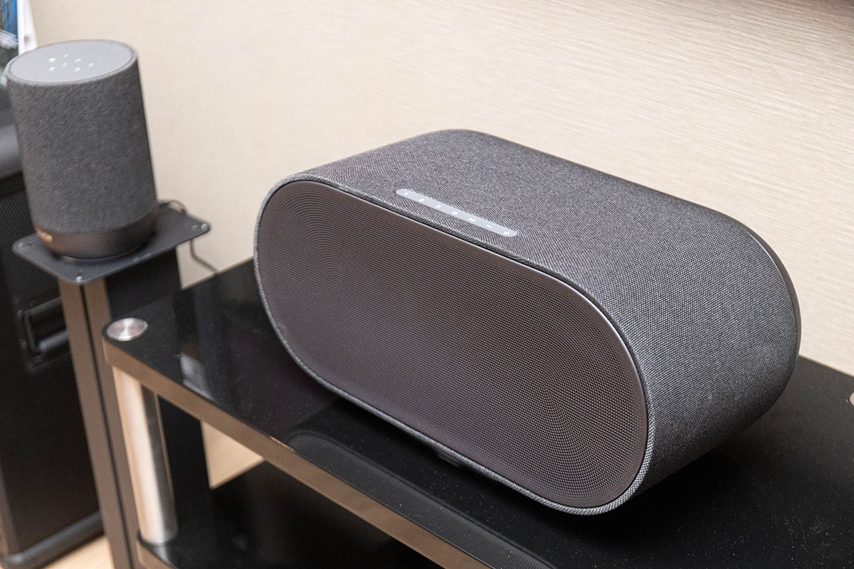 Denon 最新 Denon Home 系列網絡串流喇叭最近正式抵港，3 款新型號 Denon Home 200、400 及 600 都加入了 Dolby Atmos 3D 音效的支援，而且配備了 HEOS 3.0 系統，進一步加強音樂串流體驗。同場推出的還有 Denon 首款支援藍牙發射功能的黑膠唱盤 DP-500BT，以及 B&W 兩款熱賣藍牙耳機 Pi8、Px7 S3 帶來新配色選擇。