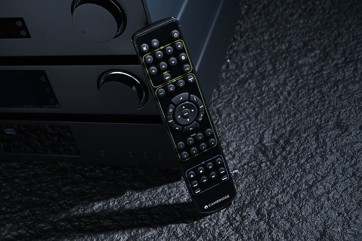 Cambridge Audio 的 CX 系列一直以來都是中階 Hi-Fi 的熱門選擇，由 CXN 到 CXA81 Mk II 等多款型號都獲獎無數。而廠方繼之前推出的 CXN100 串流播放器之後，今次就帶來了 CXN100 SE 以及限量版 CX Black 系列。這次我們就借來了全套啞光黑色的 CX Black 系列，也會重點測試當中 CXN100 SE 這款加強版網絡播放器，看看這個「限量黑魂版」的表現如何。