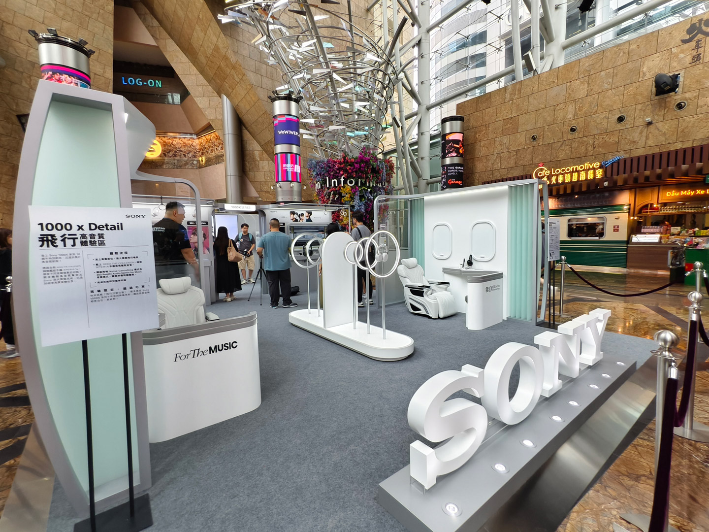 Sony 將於今日至 6 月 17 日期間，在旺角朗豪坊舉行 「Sony 1000X Mastery 體驗展」。適逢 1000X 系列踏入十週年，品牌同步帶來集十年技術心血於一身的旗艦無線降噪耳機 1000X The Collexion，並邀請唱作歌手林家謙擔任代言人，為這次聲學企劃注入更多本地音樂氣息。