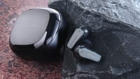 【評測｜影片】KENWOOD Glass Core Pro：業界首創玻璃振膜單元！個人化音效 + K2 調聲的柔順動人音色