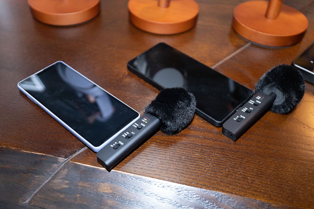 Sony 剛剛正式在香港推出全新 Walkman 數碼音樂播放器 NW-WM1ZM3、NW-WM1AM3 以及 NW-ZX900，作為新一代的金磚和黑磚，新系列由用料到功能都全面升級，機身也更「重磅」。